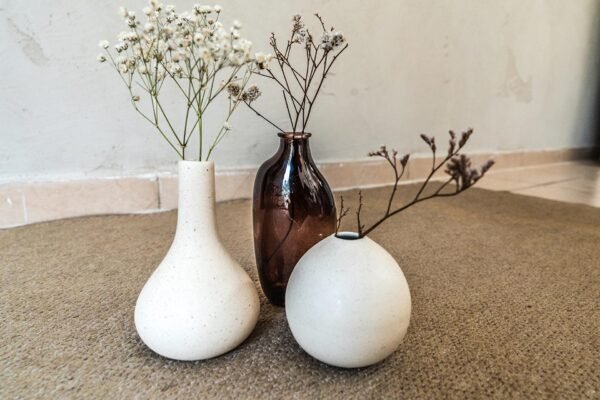 סט אגרטלים מקרמיקה וזכוכית חומה לחדר שינה